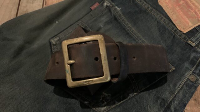 20年着用!!】アメカジ好きが着用し続けたベルトの経年変化｜Viva  